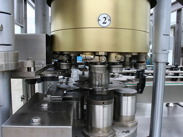 Aluminum Can Beer Carbonated Beverage Filling Sealing Machine