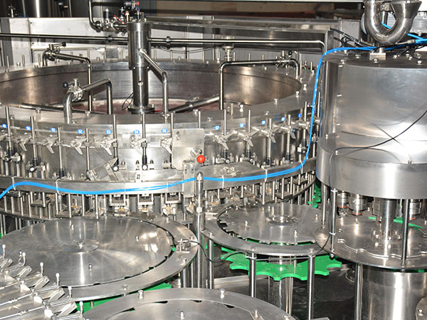 Bottle Carbonated Soda Water Filling Machine