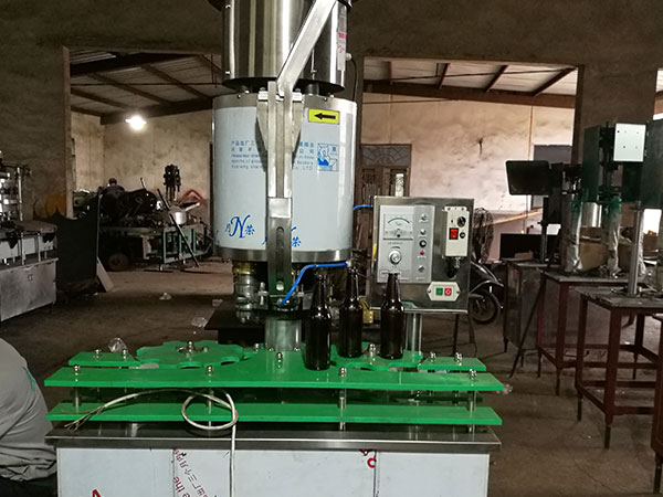 Cork Crown Cap Plastic Screw Cap ROPP Aluminum Cap Capping Machine Capper